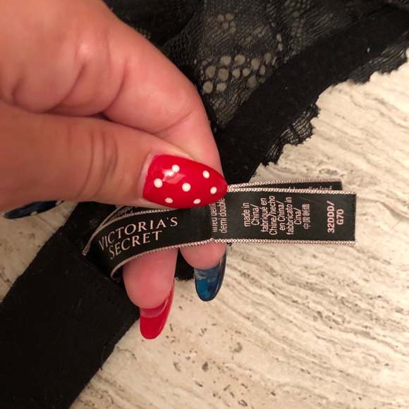 ✨Victoria’s Secret Dream Angels Demi Bra✨ - Picture 4 of 4